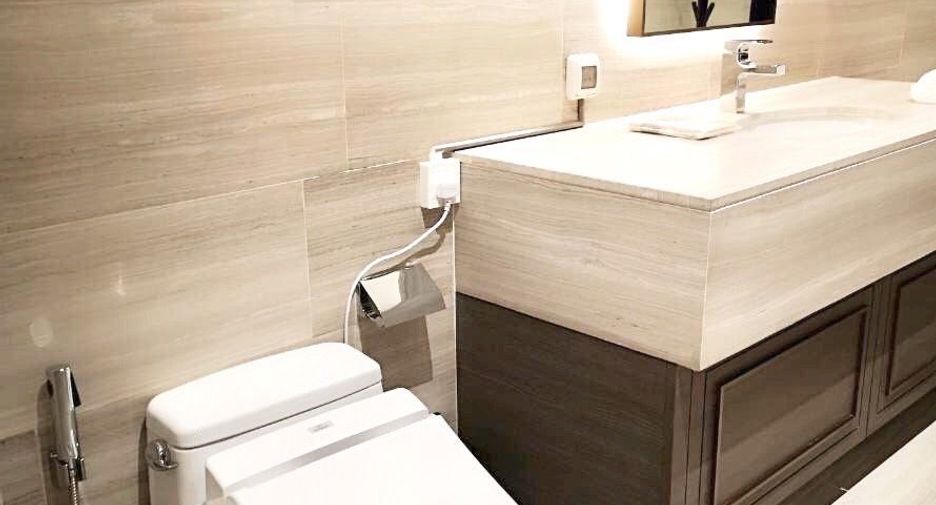 For rent 1 bed condo in Khlong Toei, Bangkok