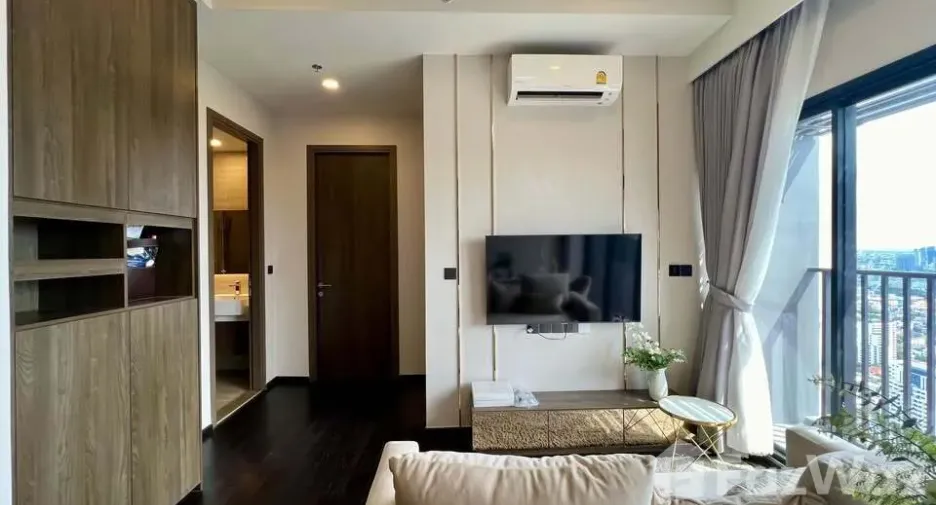 For rent 2 bedrooms condo in Watthana, Bangkok