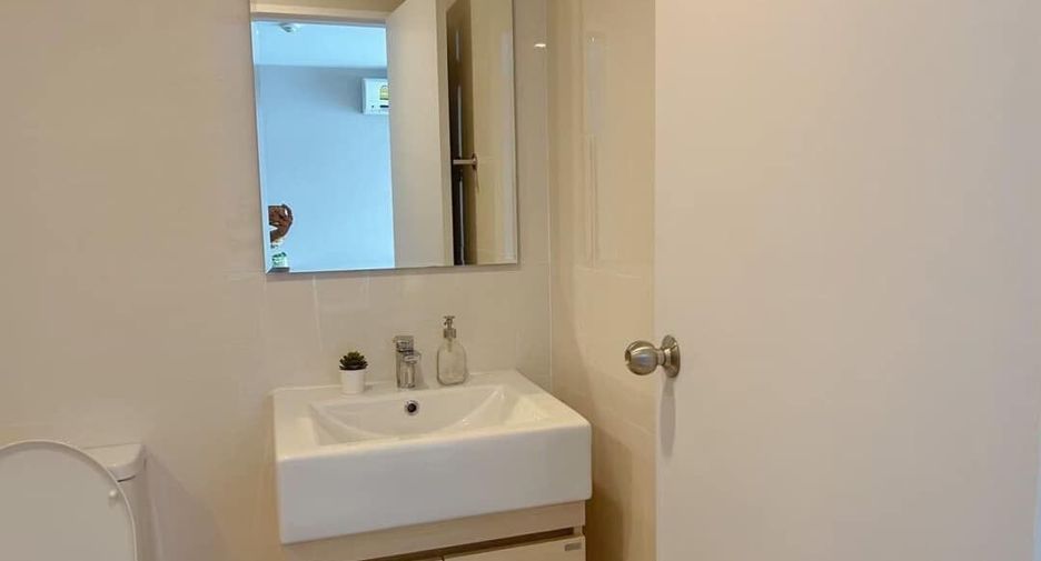For rent 1 bed condo in Huai Khwang, Bangkok