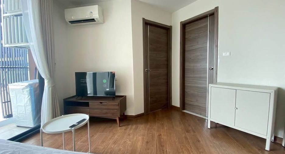 À louer 1 chambre condo à Huai Khwang, Bangkok