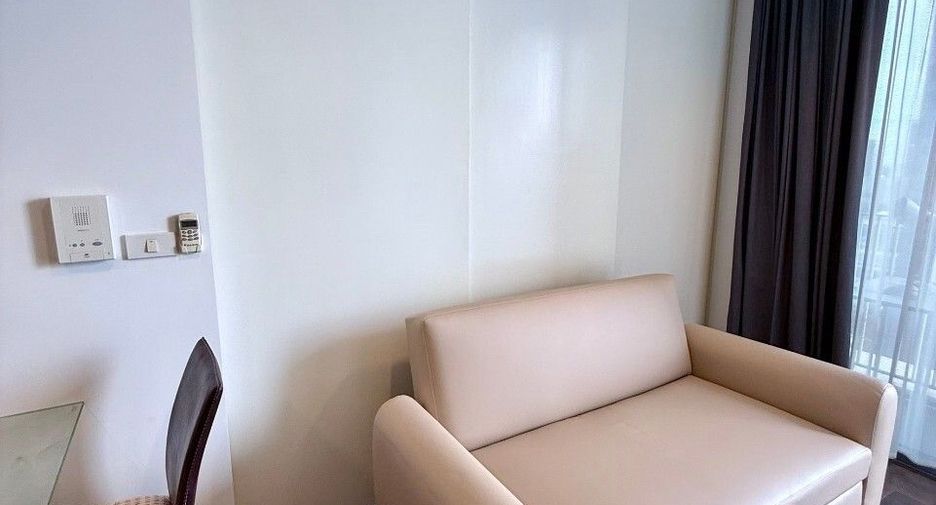 For rent 1 bed condo in Sathon, Bangkok