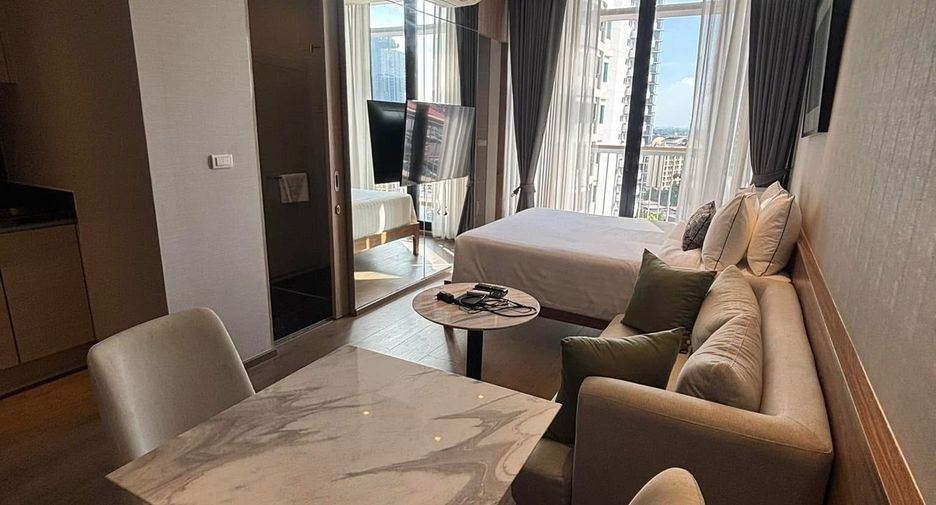 For rent studio condo in Khlong Toei, Bangkok