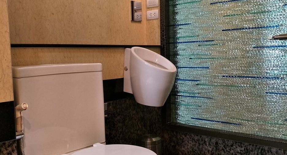 Wohnung zur Miete mit 2 Zimmer in Watthana, Bangkok