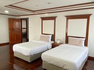 Apartamento en alquiler de 3 habitaciones en Watthana, Bangkok