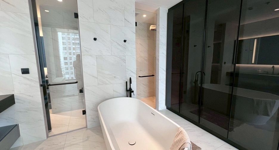 Condo en alquiler de 1 habitaciones en Sathon, Bangkok