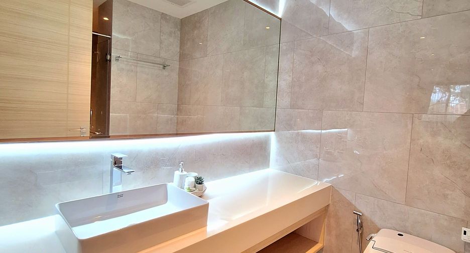 Condo en alquiler de 2 habitaciones en Mueang Samut Prakan, Samut Prakan