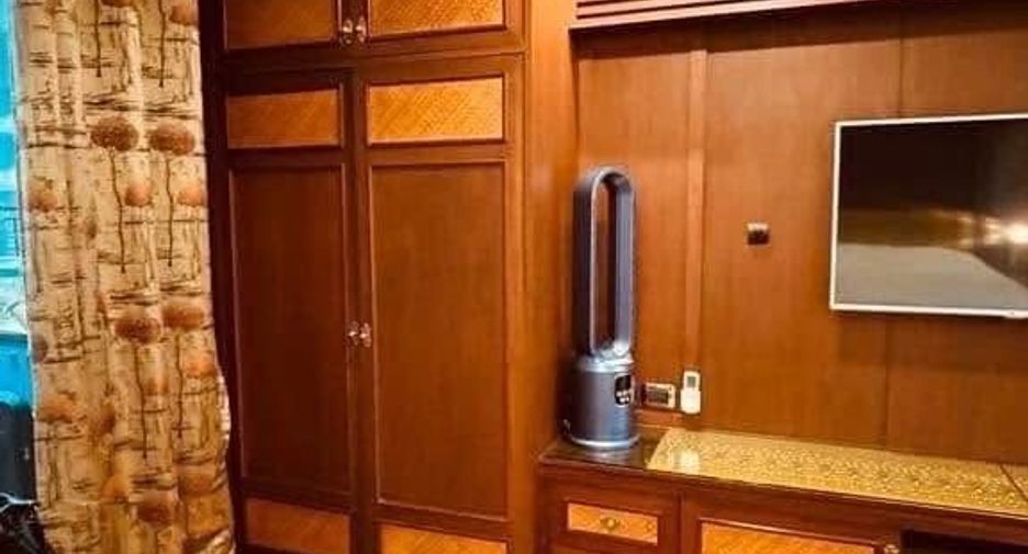 For rent studio condo in Yan Nawa, Bangkok