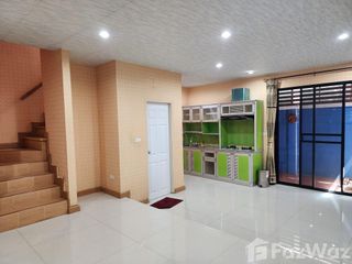 Casa en alquiler de 3 habitaciones en Mueang Samut Prakan, Samut Prakan