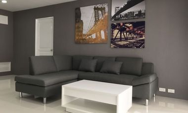 Wohnung zur Miete mit 3 Zimmer in Khlong Toei, Bangkok
