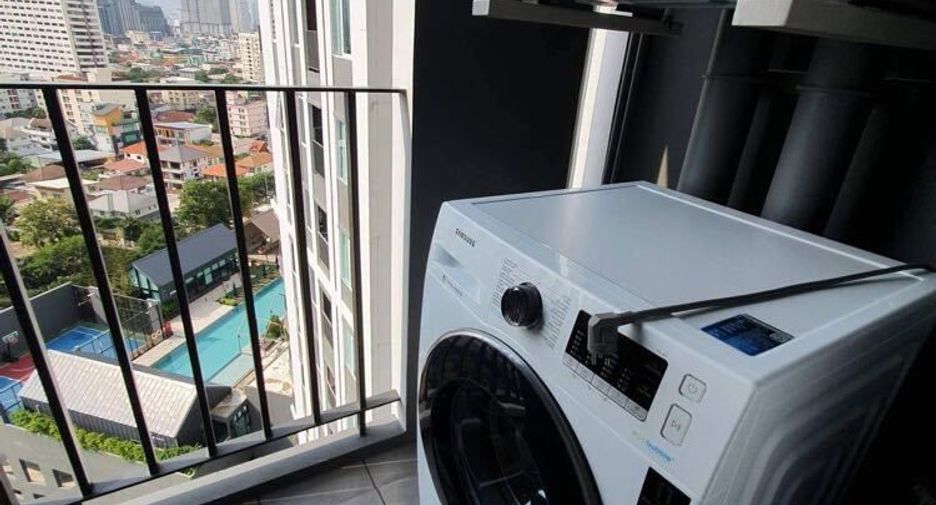 Condo en alquiler de 1 habitaciones en Huai Khwang, Bangkok