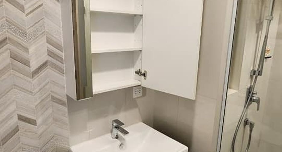 Wohnung zur Miete mit 1 Zimmer in Khlong Toei, Bangkok