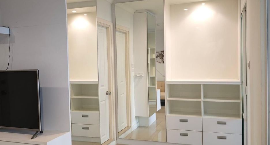 For rent 1 bed condo in Huai Khwang, Bangkok