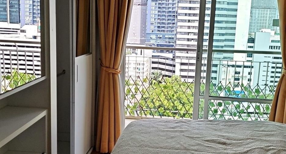 For rent 1 bed condo in Huai Khwang, Bangkok