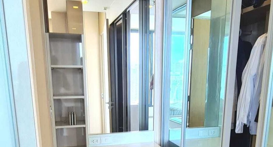 Condo en alquiler de 2 habitaciones en Watthana, Bangkok
