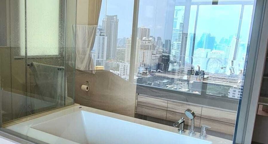 Condo en alquiler de 2 habitaciones en Watthana, Bangkok