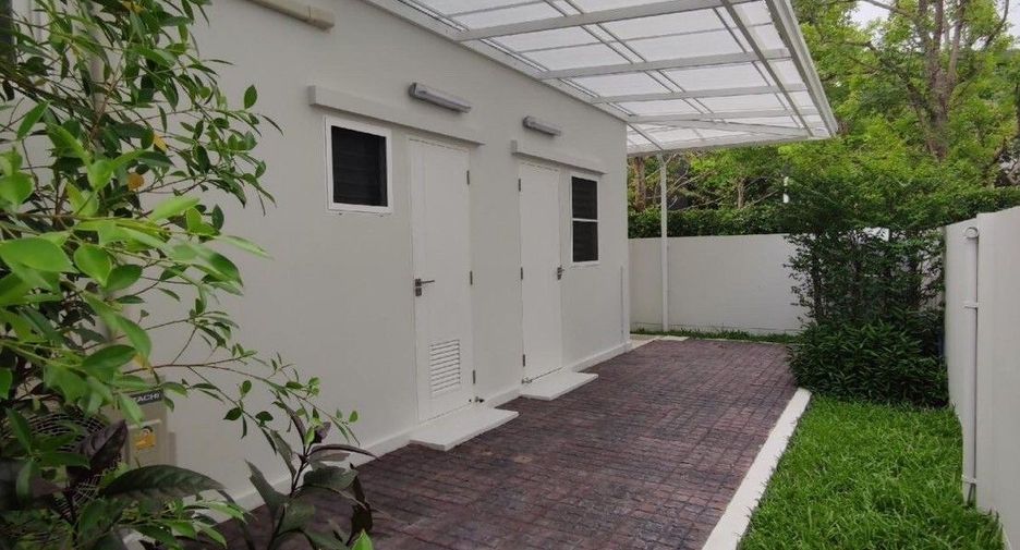For rent 4 bedrooms house in Prawet, Bangkok