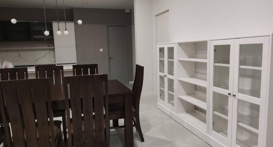 For rent 4 bedrooms house in Prawet, Bangkok