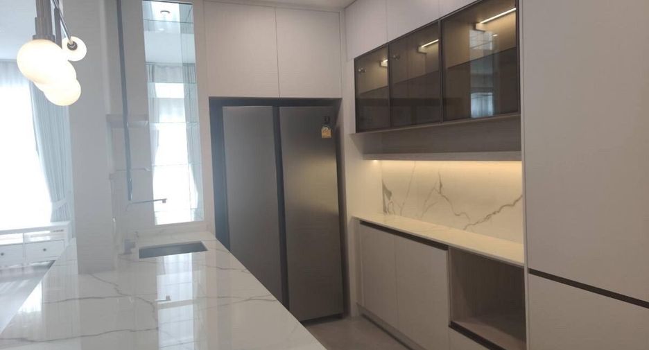 For rent 4 bedrooms house in Prawet, Bangkok
