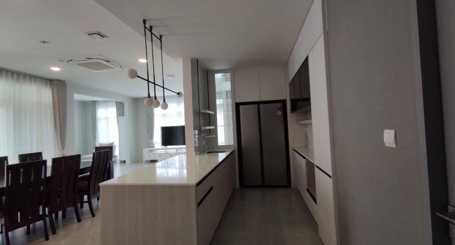 For rent 4 bedrooms house in Prawet, Bangkok