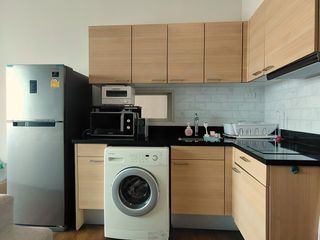 For rent 2 bedrooms condo in Pathum Wan, Bangkok