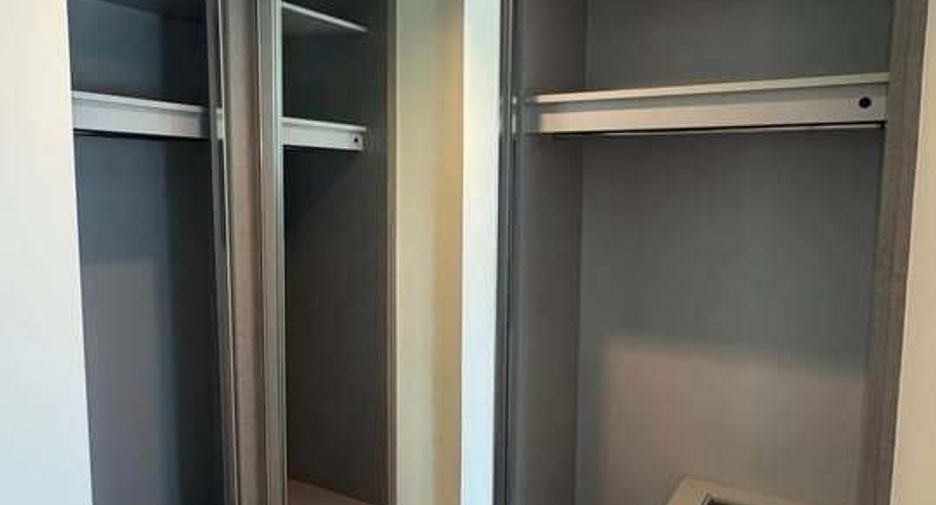 Condo en alquiler de 1 habitaciones en Khlong Toei, Bangkok