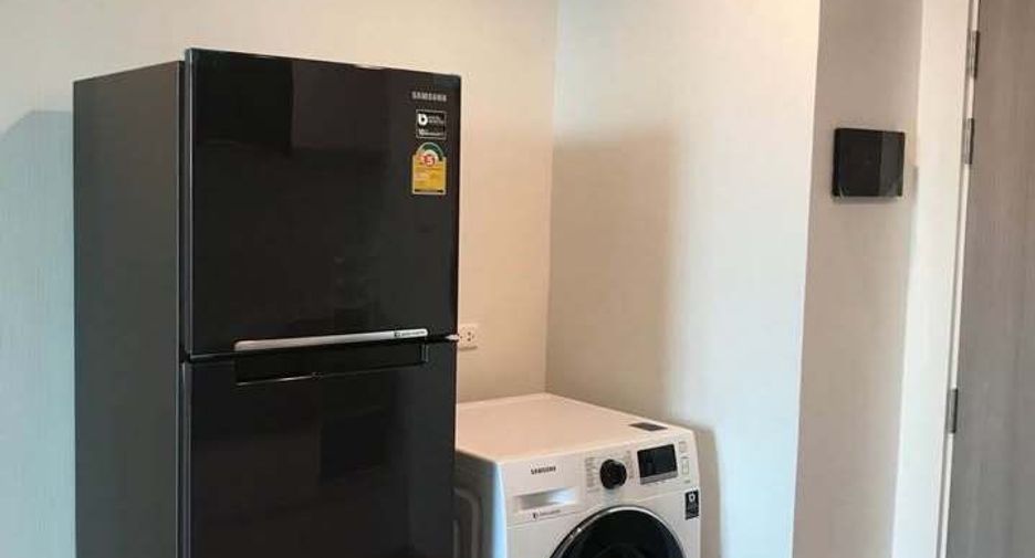 Condo en alquiler de 1 habitaciones en Yan Nawa, Bangkok