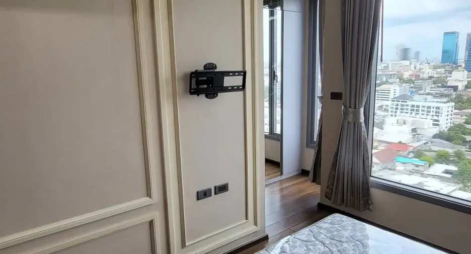 For rent 1 bed condo in Watthana, Bangkok