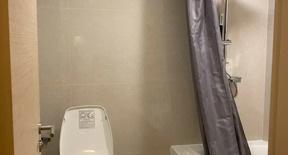 Condo en alquiler de 1 habitaciones en Khlong Toei, Bangkok
