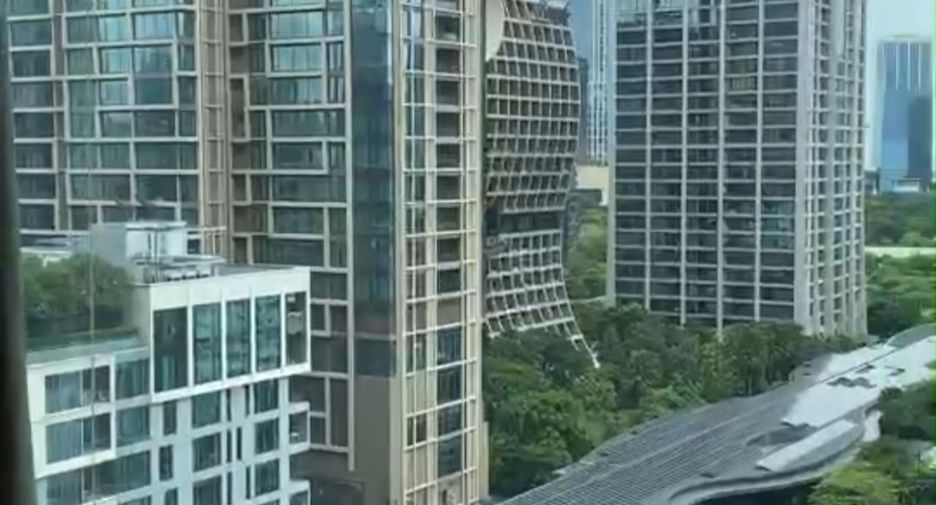 À louer 2 chambres condo à Pathum Wan, Bangkok