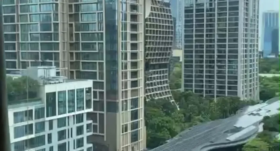 For rent 2 bedrooms condo in Pathum Wan, Bangkok