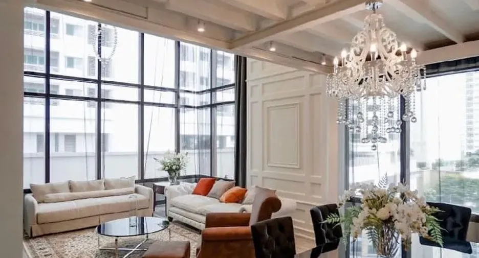 Condo en alquiler de 3 habitaciones en Khlong Toei, Bangkok