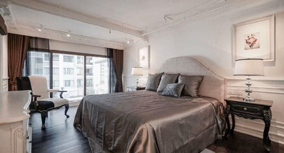 Condo en alquiler de 3 habitaciones en Khlong Toei, Bangkok