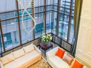 For rent 3 bedrooms condo in Khlong Toei, Bangkok