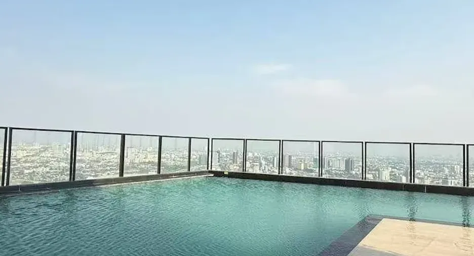À louer 1 chambre condo à Huai Khwang, Bangkok