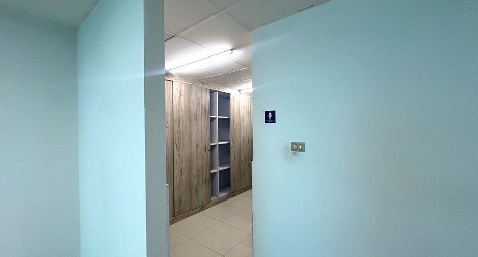 For rent office in Huai Khwang, Bangkok