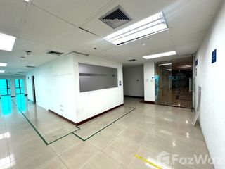 Büro zur Miete in Huai Khwang, Bangkok