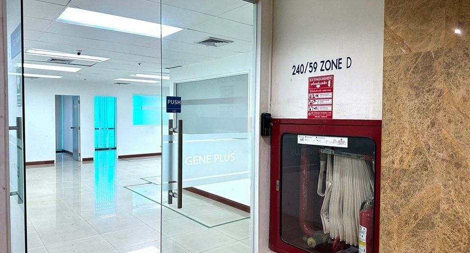For rent office in Huai Khwang, Bangkok
