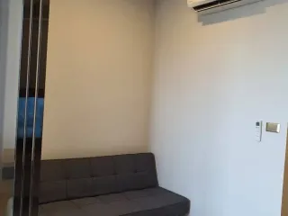 À louer studio condo à Huai Khwang, Bangkok