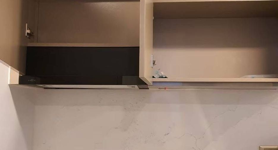 Wohnung zur Miete mit Studio in Huai Khwang, Bangkok