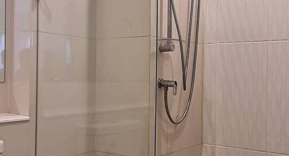 Wohnung zur Miete mit 1 Zimmer in Pathum Wan, Bangkok