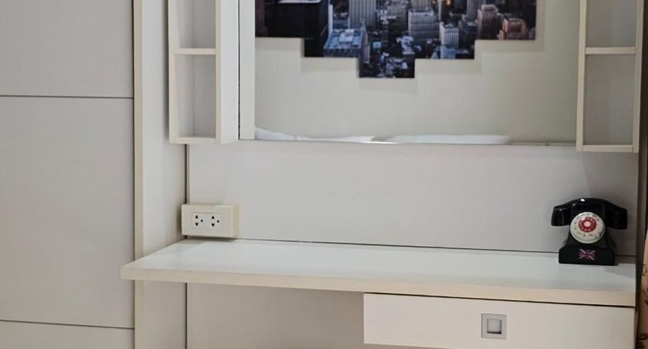 Wohnung zur Miete mit Studio in Pathum Wan, Bangkok
