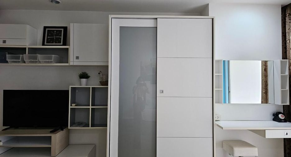 Wohnung zur Miete mit Studio in Pathum Wan, Bangkok