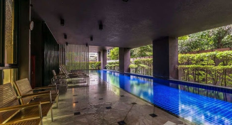 À louer 2 chambres condo à Khlong Toei, Bangkok
