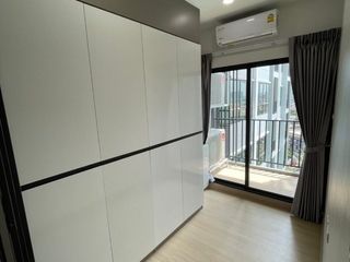Condo en alquiler de 1 habitaciones en Khlong San, Bangkok