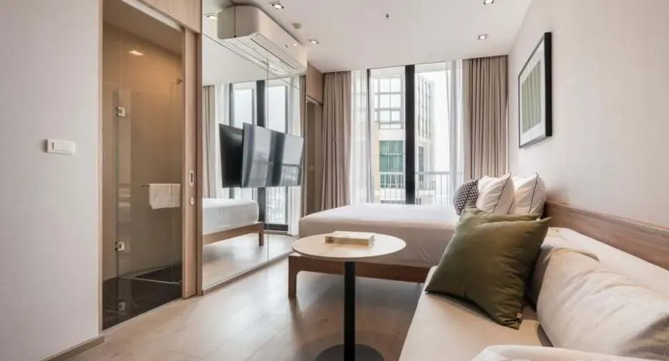 For rent studio condo in Khlong Toei, Bangkok