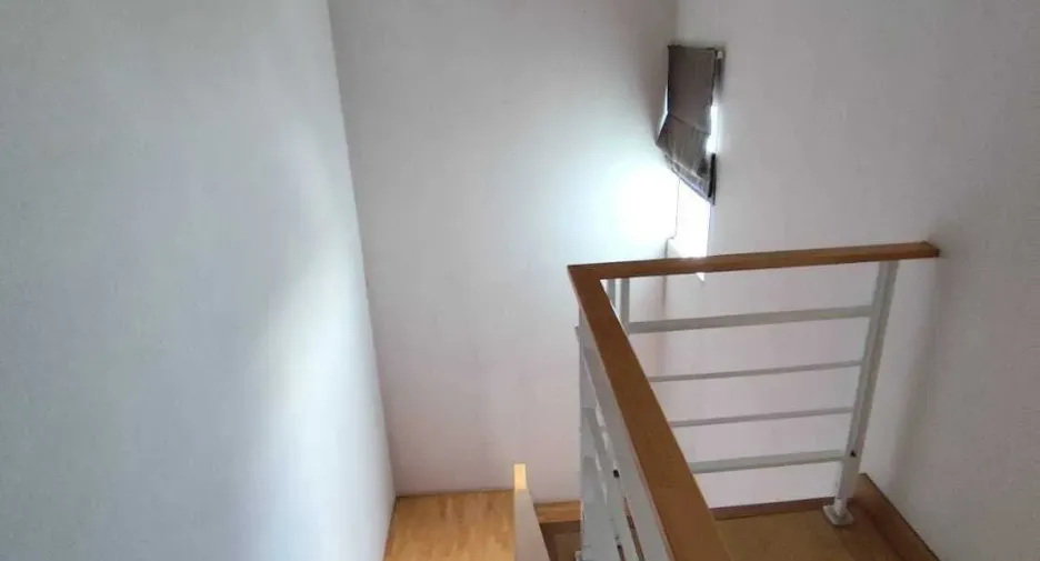 For rent 4 bedrooms townhouse in Wang Thonglang, Bangkok