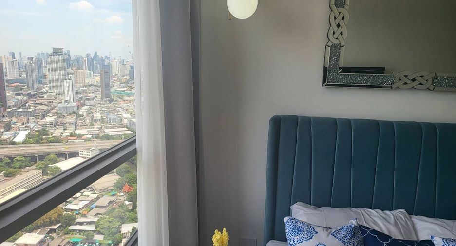 For rent 1 bed condo in Watthana, Bangkok