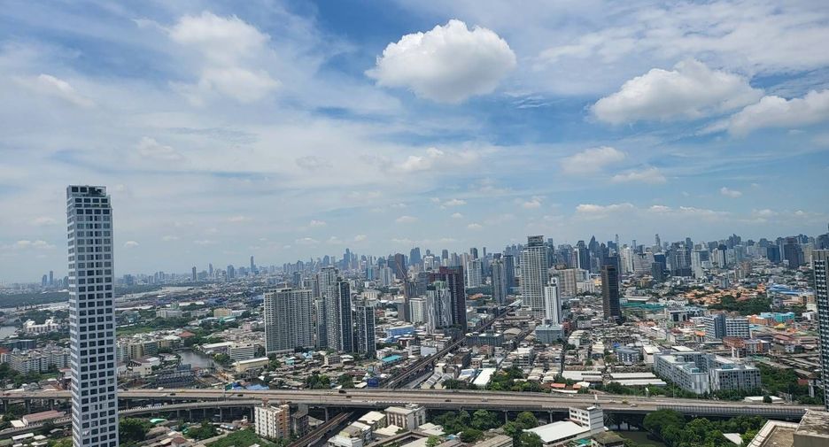 For rent 1 bed condo in Watthana, Bangkok
