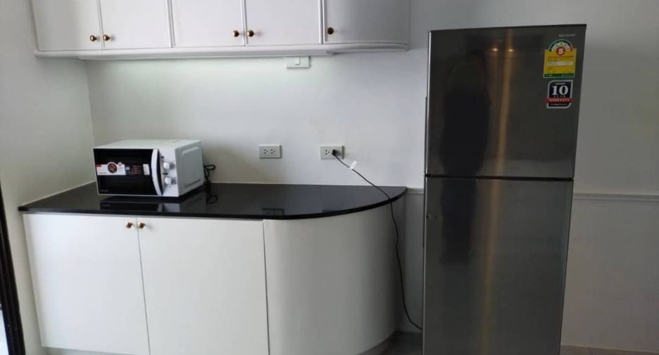For rent 2 bedrooms condo in Sathon, Bangkok