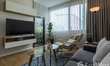 For rent 2 bedrooms townhouse in Saphan Sung, Bangkok